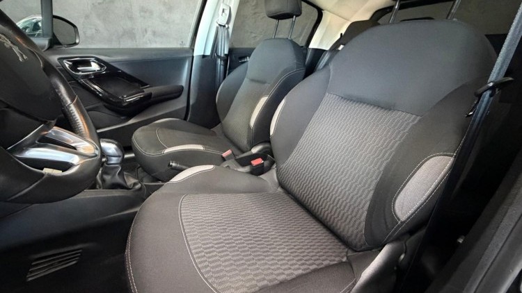 Peugeot 208 1.2 PureTech Style