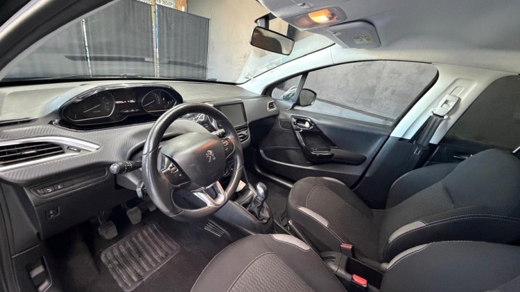 Peugeot 208 1.2 PureTech Style