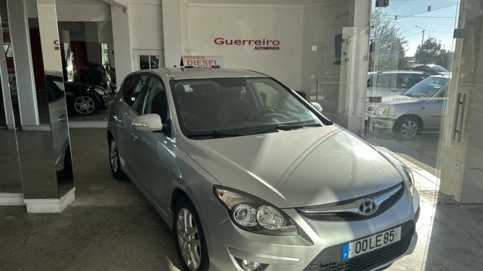 Hyundai i30 1.6 CRDI "Confort" (147 MIL KMs)