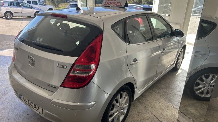 Hyundai i30 1.6 CRDI "Confort" (147 MIL KMs)