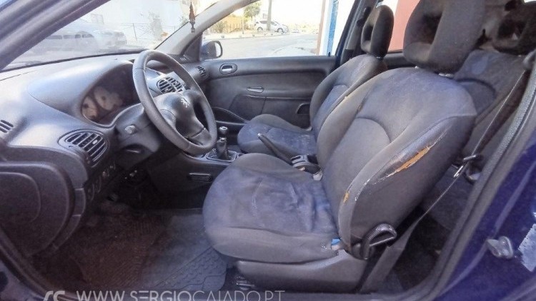 Peugeot 206 XS 2.0 HDi 90 CV 3 Portas 5 Lugares