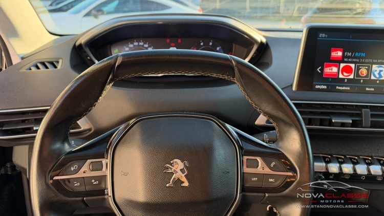 Peugeot 3008 1.6 BlueHDi Allure