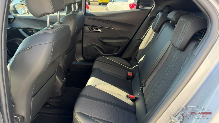 Peugeot E-2008 50 kWh Allure Pack