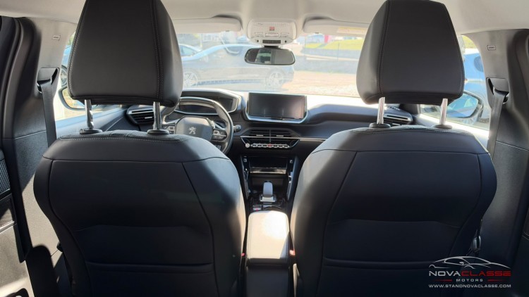 Peugeot E-2008 50 kWh Allure Pack