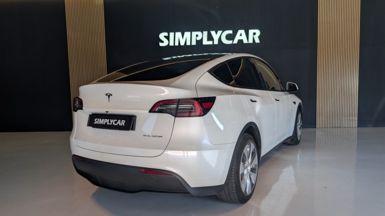 Tesla Model Y long Range Dual Motor AWD