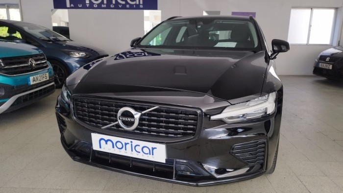 Volvo V60 T6 R-DISAGN PLUG-IN AUTO