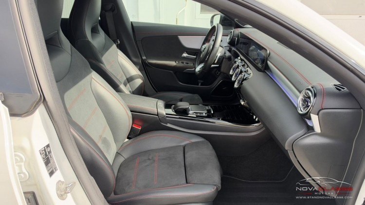 Mercedes-Benz Classe CLA 250 Shooting Brake AMG Line - H&iacute;brido