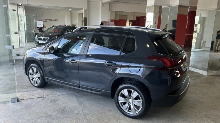 Peugeot 2008 1.2 VTI "Style" (57 MIL KMs)