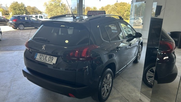 Peugeot 2008 1.2 VTI "Style" (57 MIL KMs)