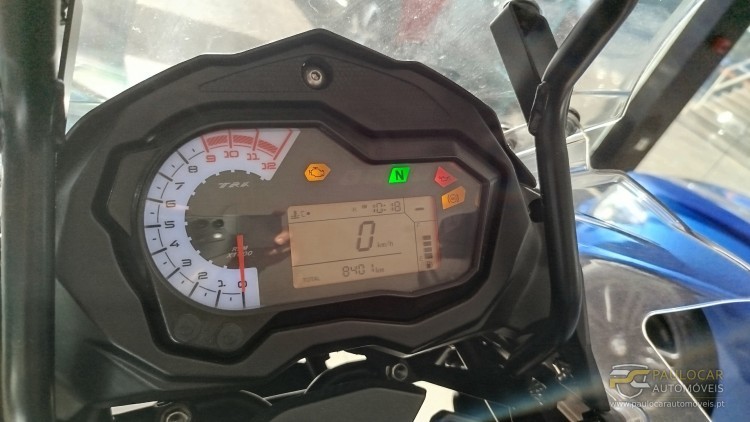 Benelli 500 TRK 502 X
