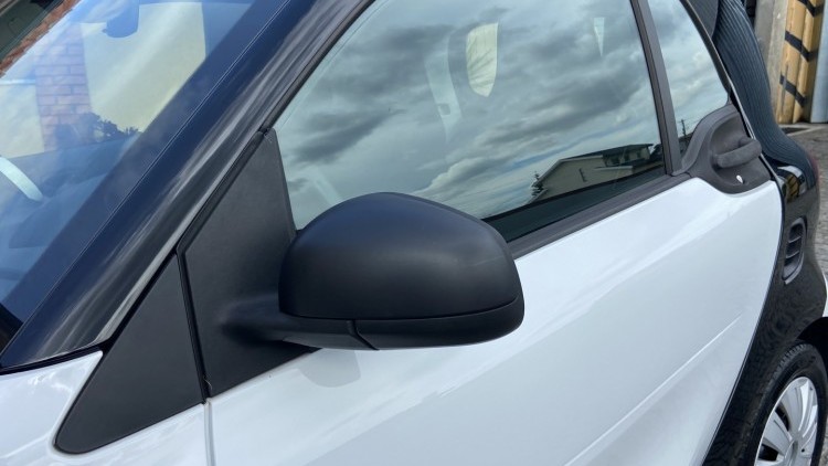 Smart ForTwo Coup&eacute; 1.0i