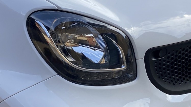 Smart ForTwo Coup&eacute; 1.0i