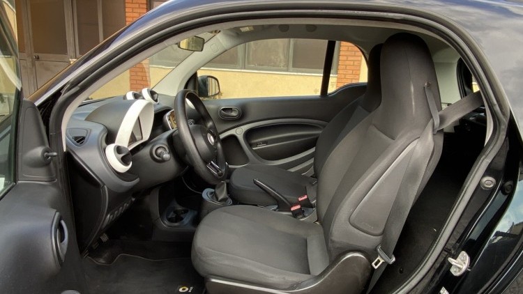 Smart ForTwo Coup&eacute; 1.0i