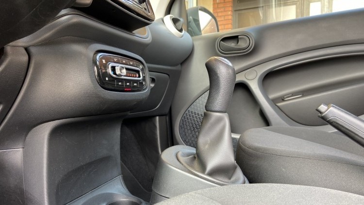 Smart ForTwo Coup&eacute; 1.0i