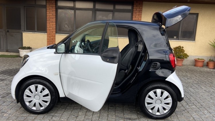 Smart ForTwo Coup&eacute; 1.0i