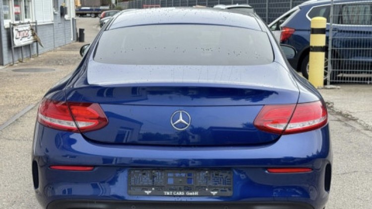 Mercedes-Benz Classe C 220 COUPE AMG LINE
