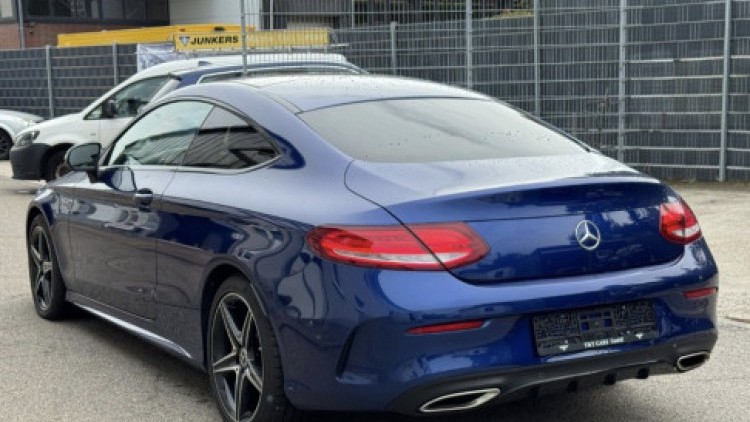 Mercedes-Benz Classe C 220 COUPE AMG LINE