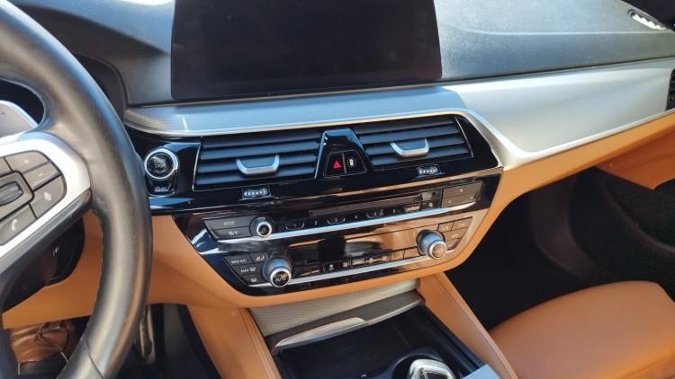 BMW S&eacute;rie 5 - 520 2.0 D TOUTING PACK M
