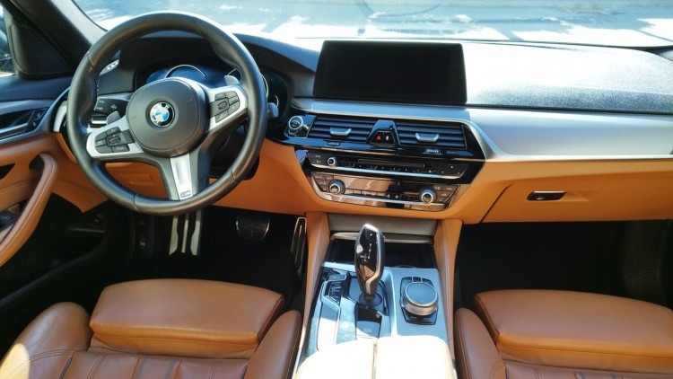 BMW S&eacute;rie 5 - 520 2.0 D TOUTING PACK M