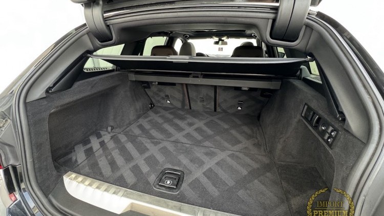 BMW S&eacute;rie 3 - 320 e Touring Pack M Full Extras