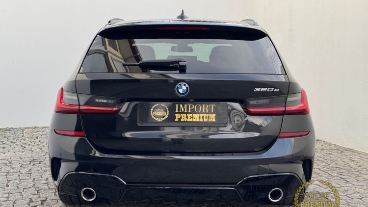 BMW S&eacute;rie 3 - 320 e Touring Pack M Full Extras
