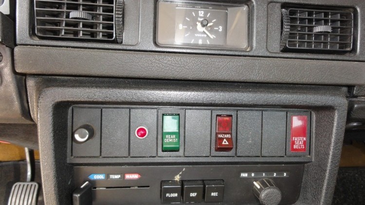 Volvo 244 2.1 GL Cl&aacute;ssico