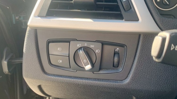 BMW S&eacute;rie 3 - 320 d EfficientDynamics