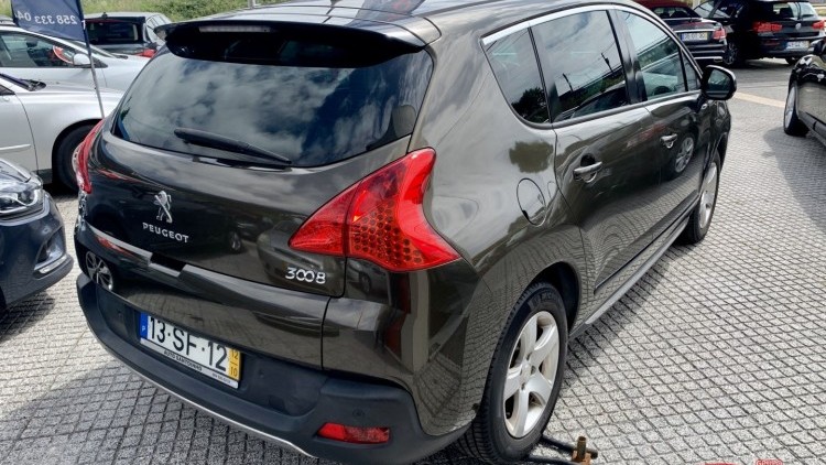 Peugeot 3008 2.0 HDi Hybrid 4