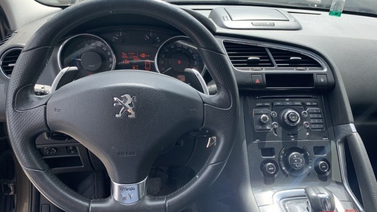 Peugeot 3008 2.0 HDi Hybrid 4