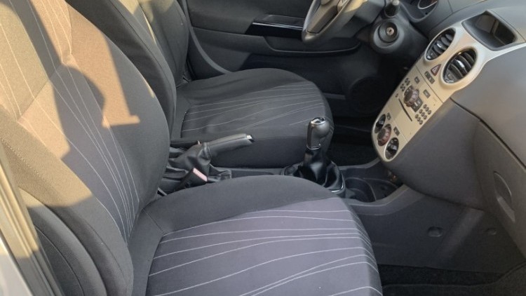 Opel Corsa 1.2 Enjoy