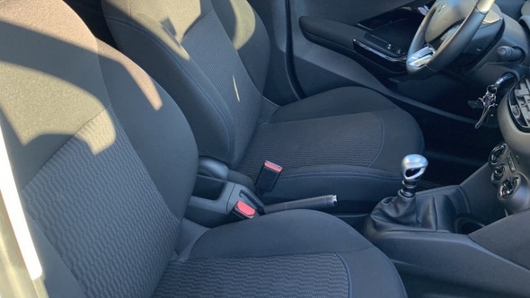 Peugeot 208 1.5 BlueHDI Signature