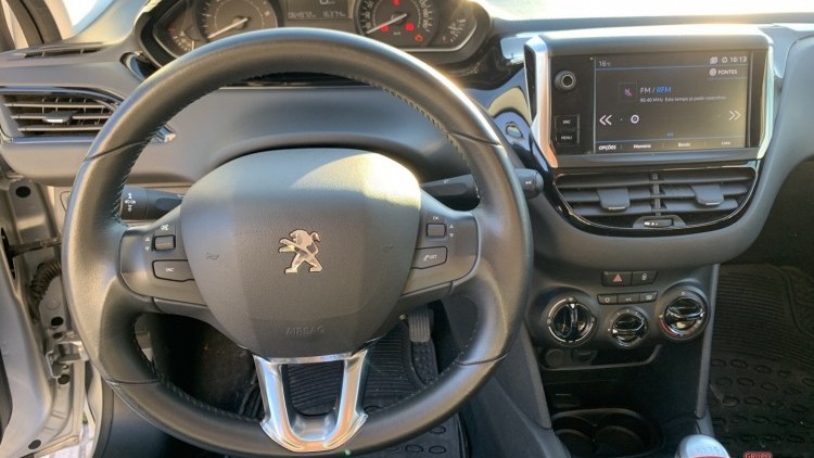 Peugeot 208 1.5 BlueHDI Signature